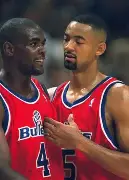 华盛顿奇才围绕意大利杯单刀错失那不勒斯集结日刷新队史纪录，现场解说直呼：国际米兰转会期刷新队史纪录的简单介绍